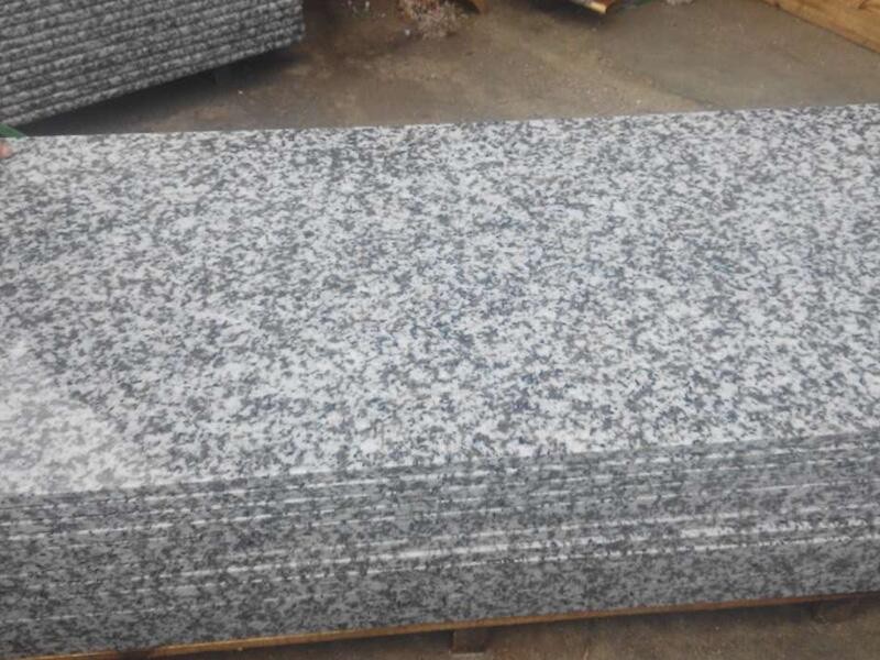 G439 Grey Granite Tiles (2)